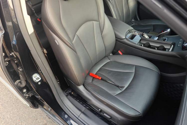 Used Buick LaCrosse 2022 652T Luxury Version
