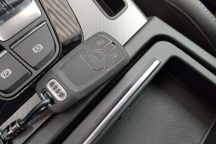 Used Audi Q5L 2022 Updated 40T Luxury Dynamic Edition