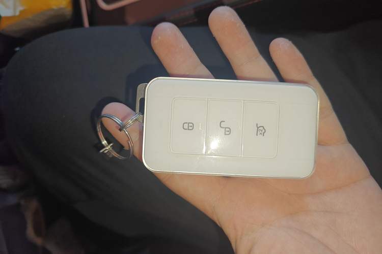 Used BYD Tang New Energy 2018 DM 2.0T All-Wheel Drive Smart Connect Genesis Edition 7 Seats China V Emission Standard