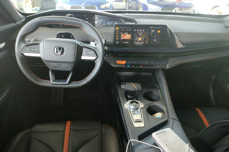 Used Changan UNI-V 2024 1.5T Prestige Edition
