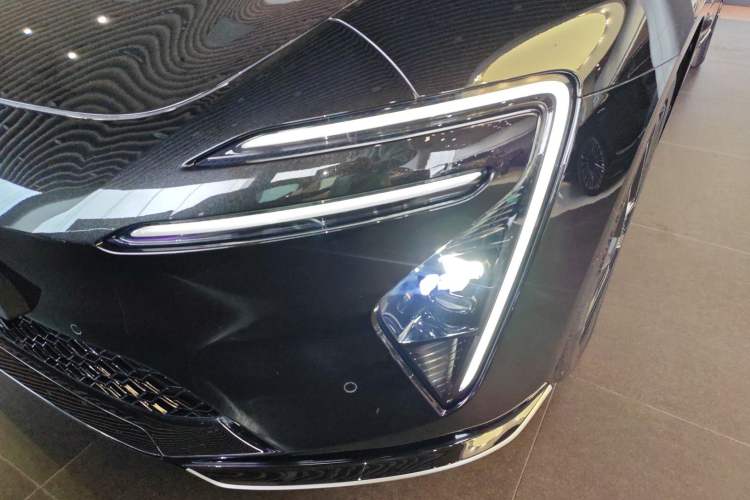 Used  06 2025 Pro Range-Extended Edition
