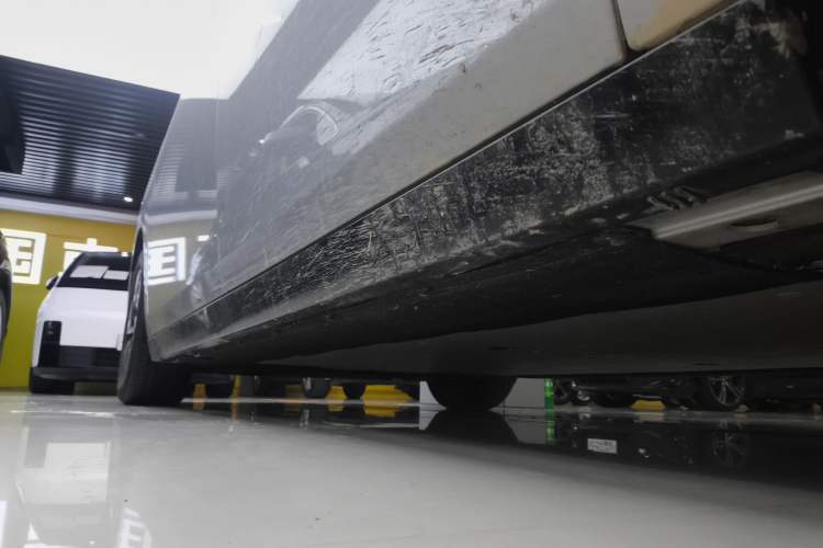 Used Li Auto MEGA 2024 Ultra Model
