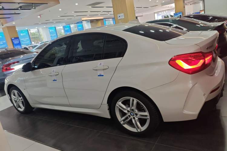 Used BMW 1 Series 2022 120i M Sport Night Edition
