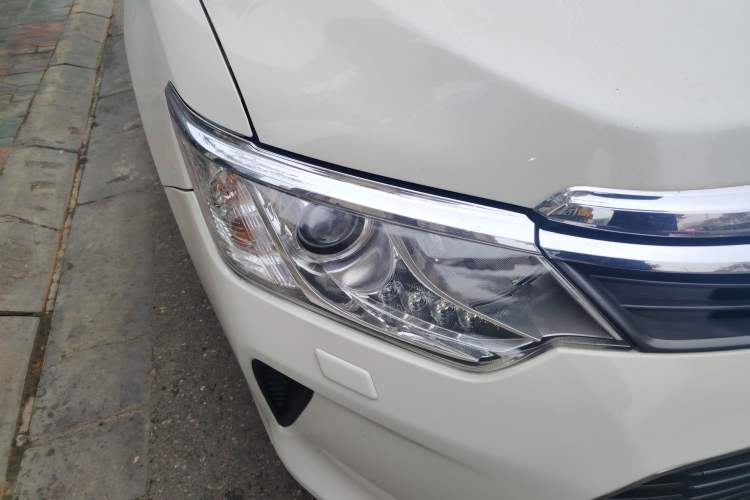 Used Toyota Camry 2015 2.5G Luxury Navigation Edition