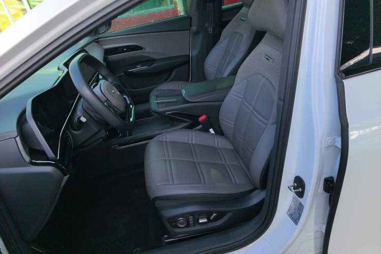 Used Hongqi EH7 2024 690 Pro
