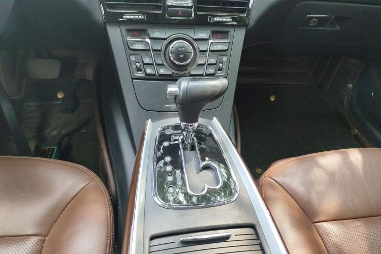 Used Hongqi H7 2015 2.0T Luxury Model