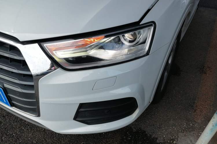 Used Audi Q3 2017 30 TFSI Fashion Model
