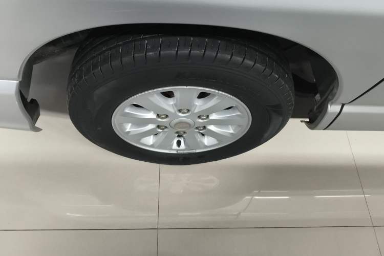 Used Jinbei Grace 2014 2.0L Luxury Short-Wheelbase 7-Seater 1TR