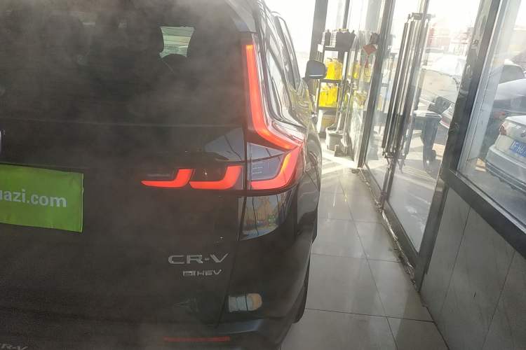 Used Honda CR-V 2023 2.0L eHEV Two-Wheel Drive Smart Edition
