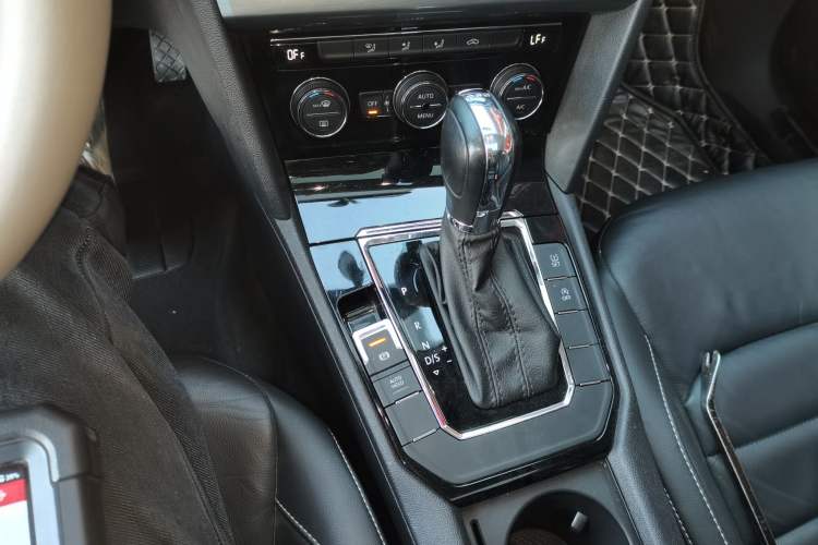 Used Volkswagen Lamando 2015 330TSI DSG Comfort Edition
