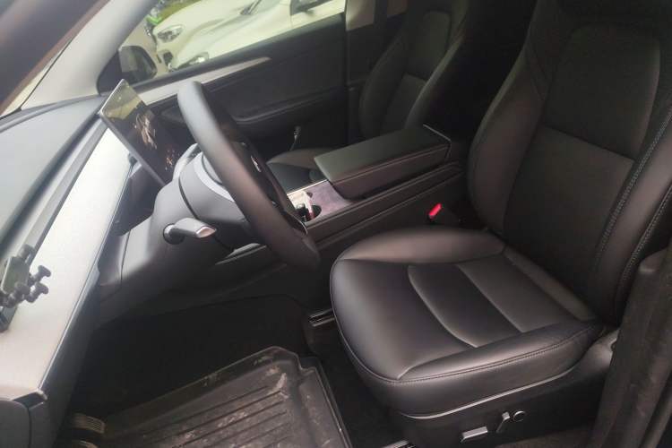 Used Tesla Model Y 2024 Rear-Wheel-Drive Version