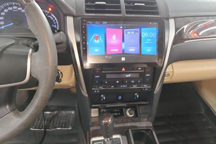 Used Toyota Camry 2016 2.0G 10th Anniversary Leading Edition
