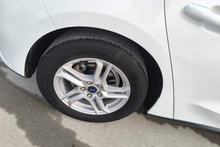 Used Ford Focus 2019 Hatchback 1.5L Manual FENGYUE Model China V Standard