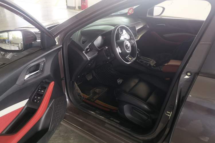 Used MG 5 2021 180 DVVT CVT Youth Luxury Edition
