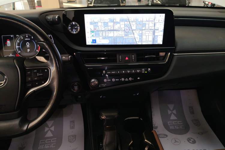 Used Lexus ES 2022 200 Excellence Edition
