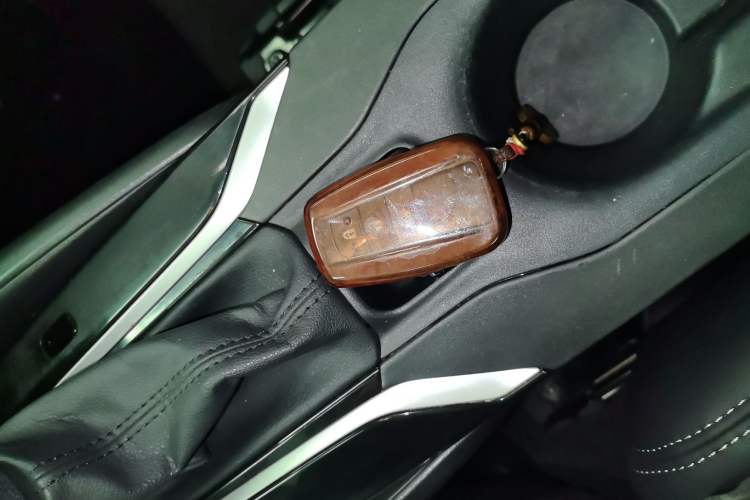 Used Toyota Levin 2021 Dual-Motor 1.8H E-CVT Leading Edition
