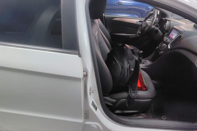 Used Chery Arrizo 5 2018 1.5L Manual Tribute to Youth Edition
