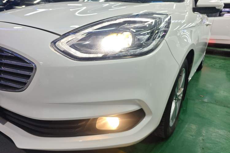 Used Ford Escort 2019 Revised Version 1.5L Automatic Enjoyment Type China VI Standard
