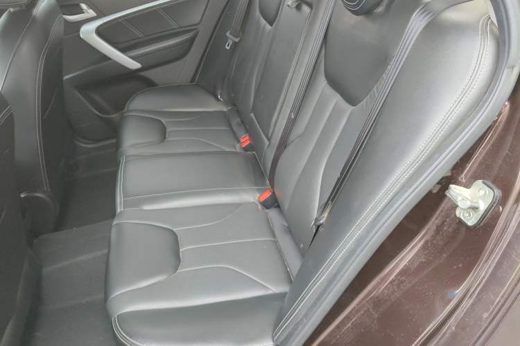 Used Geely Auto Emgrand 2016 Sedan 1.5L Manual Upward Edition