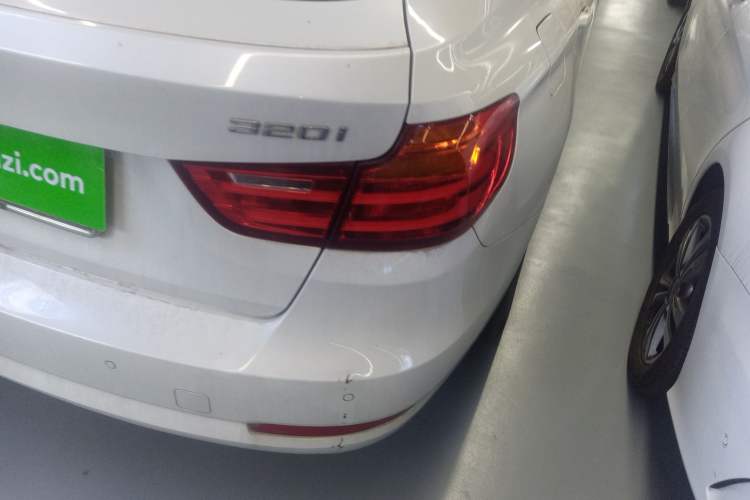 Used BMW 3 Series GT 2013 320i Leading Model