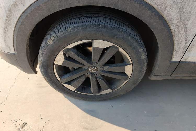 Used Volkswagen Tacqua 2023 200TSI DSG Joy-Connect Edition
