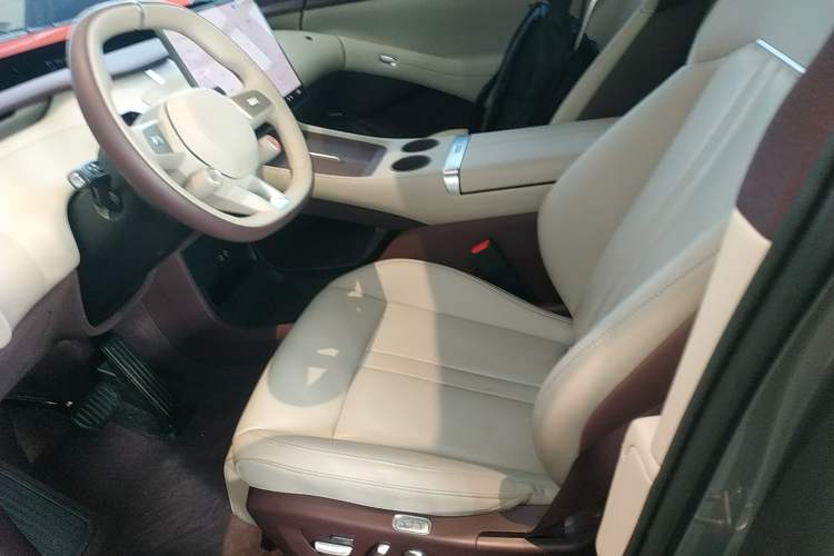 Used Xiaomi Auto YU7 2025 Ultra-Long Range All-Wheel Drive Pro Version