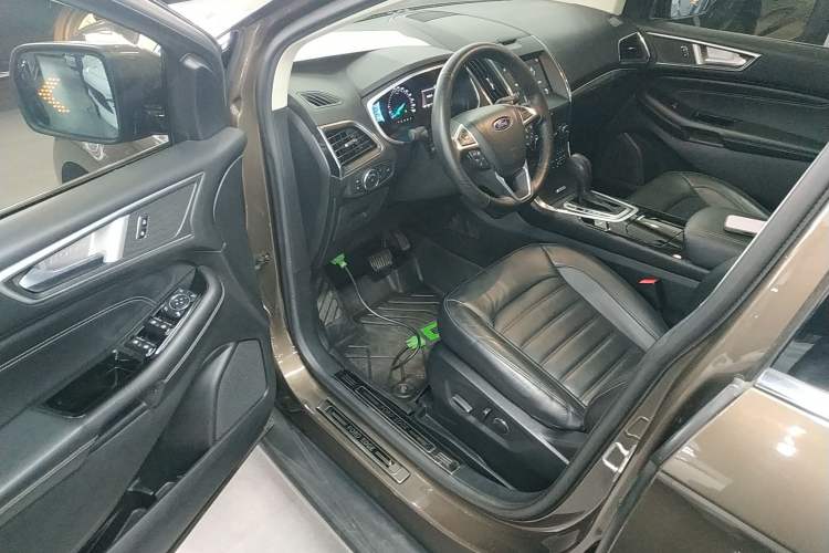 Used Ford Edge 2018 EcoBoost 245 Two-Wheel-Drive Titanium 7-Seater China V Standard