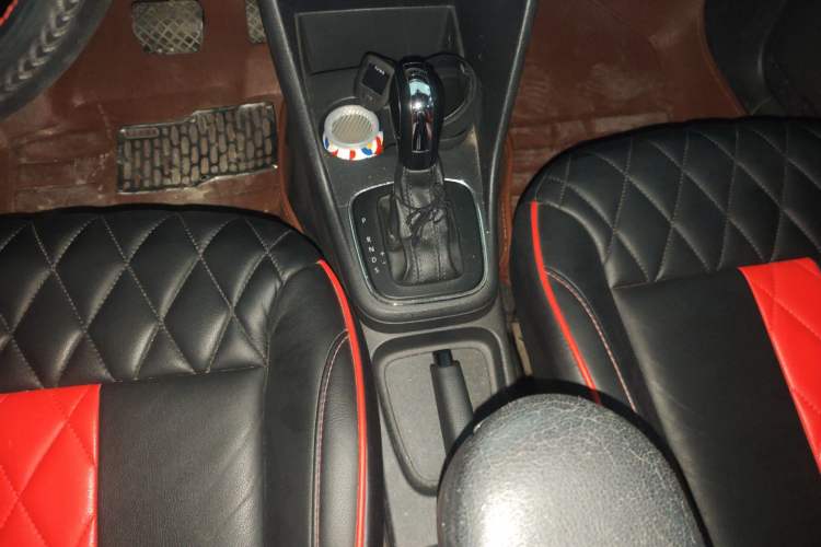 Used Volkswagen Polo 2014 1.6L Automatic Comfort Edition
