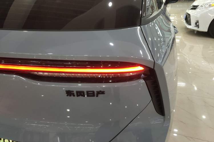 Used Venucia V DD-i 2023 60km iD Version