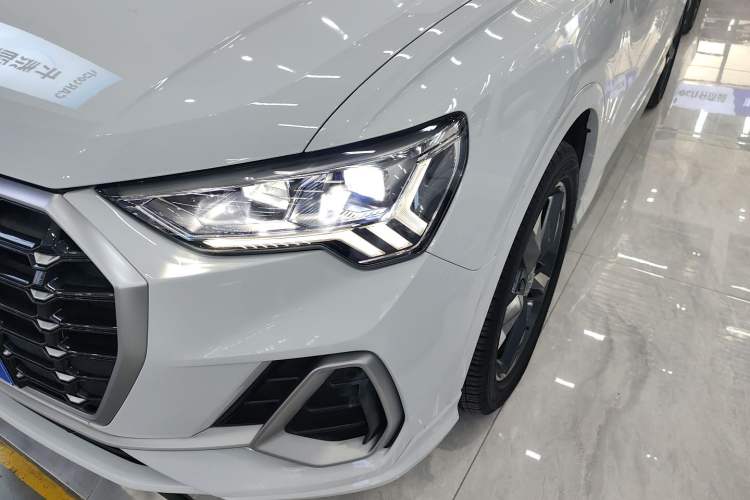 Used Audi Q3 2020 35 TFSI Fashion Dynamic Model
