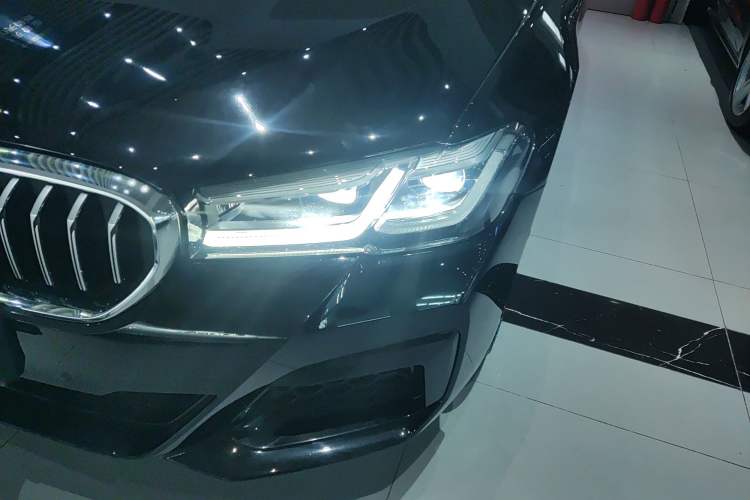 Used BMW 5 Series 2022 Second Facelift 530Li Leading Edition M Sport Package
