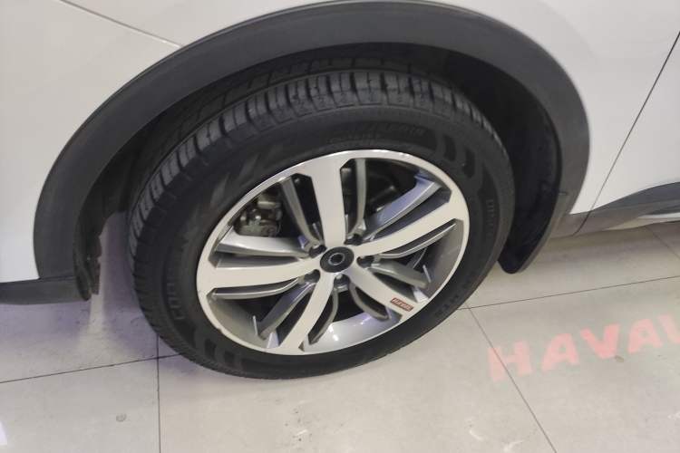 Used Haval H6 2017 Red Label 2.0T Automatic Two-Wheel Drive ZhiShang Model