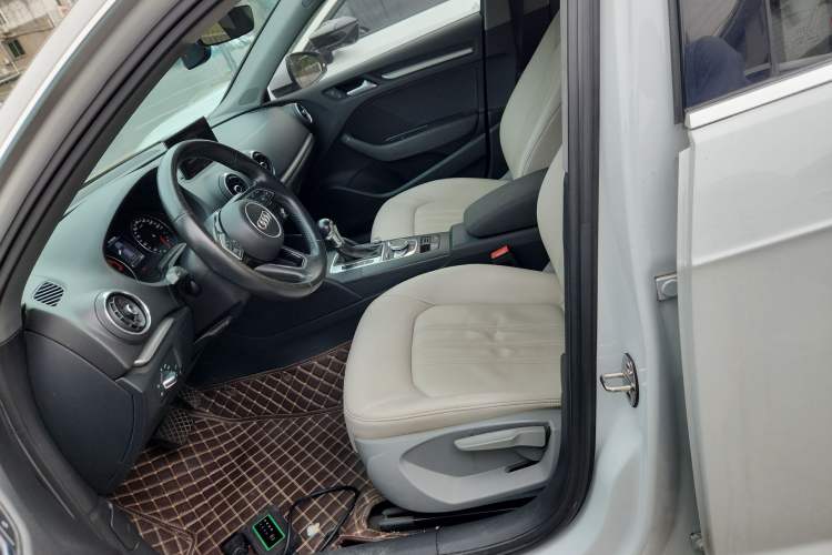 Used Audi A3 2018 30th Anniversary Edition Sportback 35 TFSI Ambition Model
