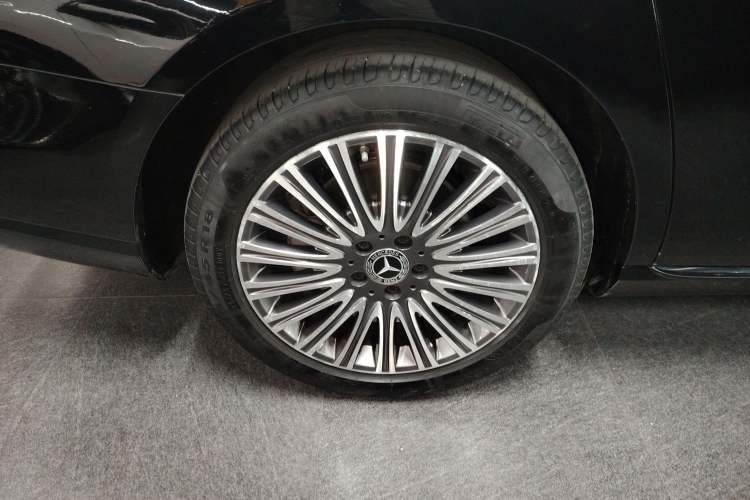 Used Mercedes-Benz E-Class 2023 Updated E 300 L Fashion Edition