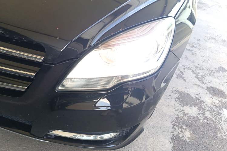 Used Mercedes-Benz R-Class 2014 R 320 4MATIC Business Model