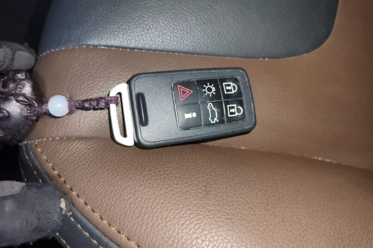 Used Volvo XC60 2017 T5 AWD Smart Range Edition
