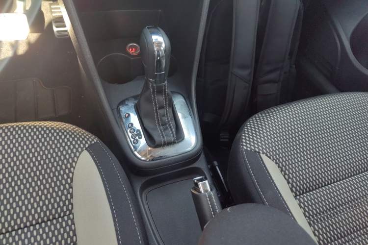 Used Volkswagen Polo 2012 1.6L Cross Polo Automatic Transmission