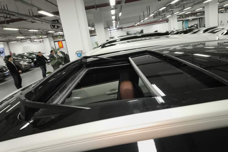 Used Honda UR-V 2020 370TURBO Four-Wheel Drive Premium Edition
