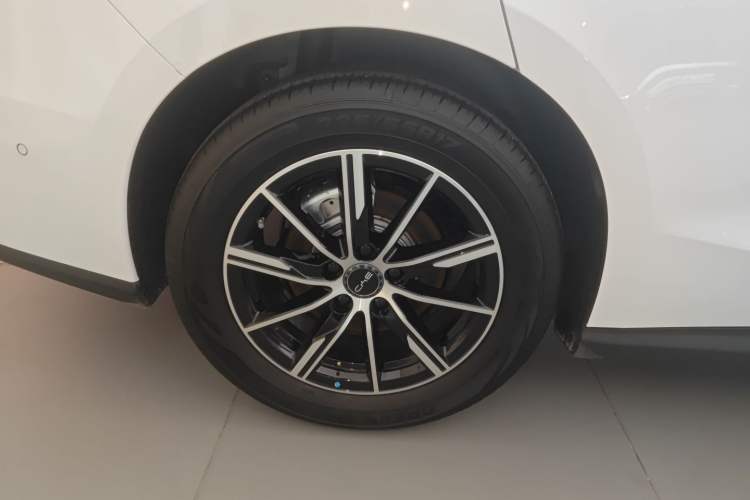 Used BYD Seal 06 New Energy 2025 DM-i Smart Drive 120KM Deluxe Model
