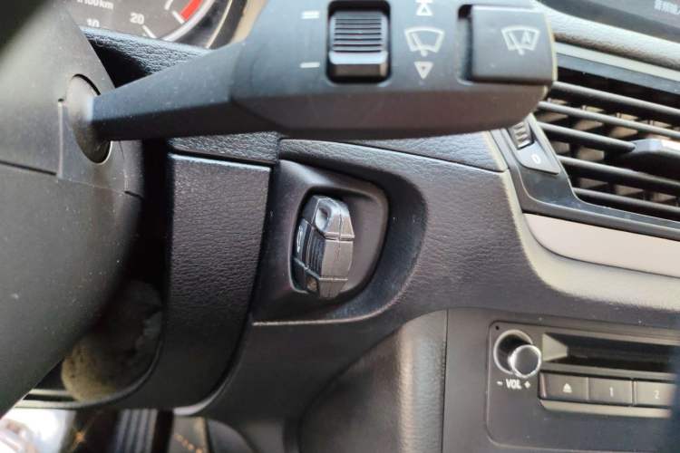 Used BMW X1 2014 sDrive18i Fashion Model
