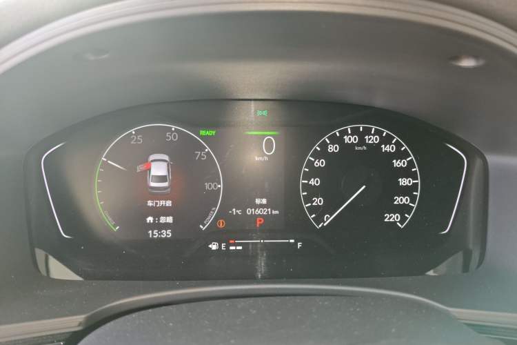 Used Honda Civic 2023 2.0L eHEV Pioneer Edition
