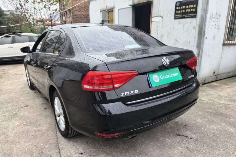 Used Volkswagen Lavida 2017 1.6L Automatic Comfort Edition
