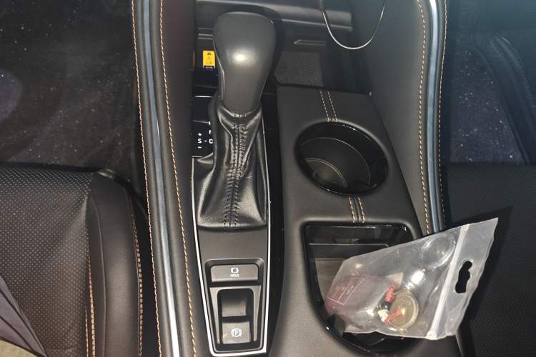 Used Toyota Avalon 2024 Dual-Engine 2.5L XLE Premium Edition
