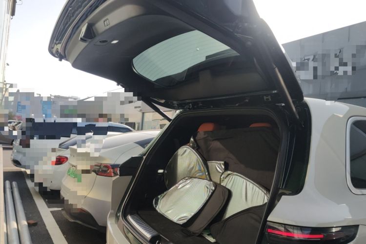 Used Li Auto L9 2022 Max model
