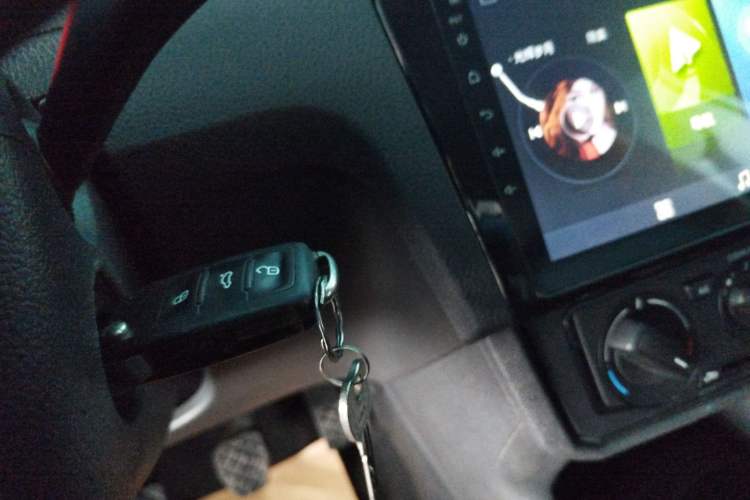 Used Volkswagen Santana 2016 1.4L Manual Fashion Edition
