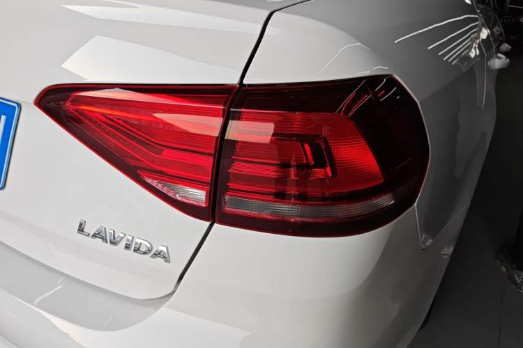 Used Volkswagen Lavida 2019 Lavida Start 1.5L Automatic Trendy Version China VI Standard