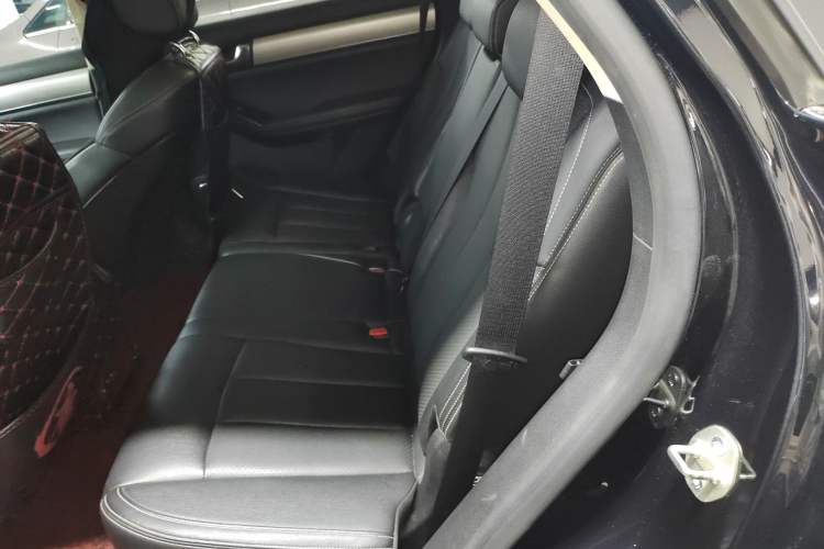 Used BYD Tang 2018 2.0T Automatic SmartConnect Prestige 7-Seater China V Standard