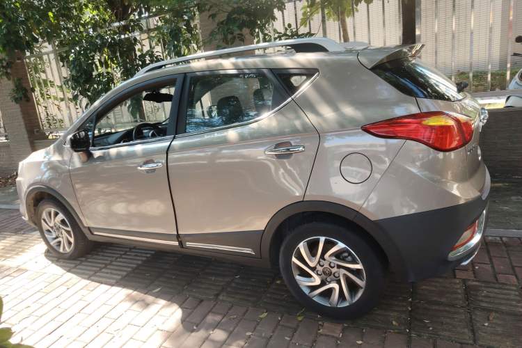 Used  Refine S3 2016 1.5L CVT Luxury Smart Version