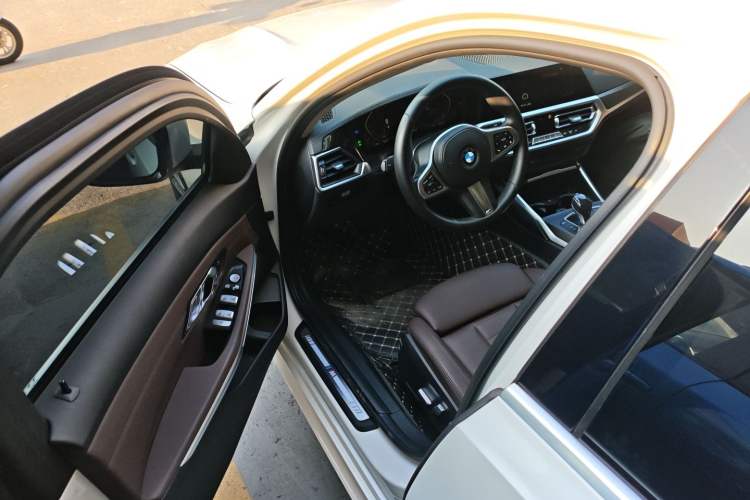 Used BMW 3 Series 2020 Facelifted 325i M Sport Package
