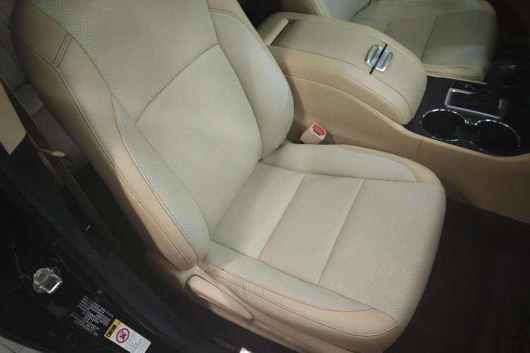 Used Toyota Highlander 2015 2.0T Two-Wheel Drive Elite Edition 7 Seats
